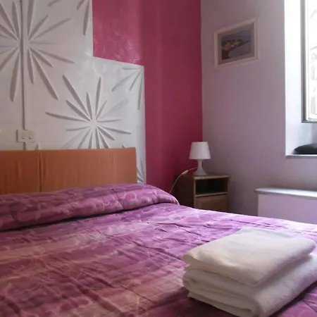 A Casa Di Max 3* Rome